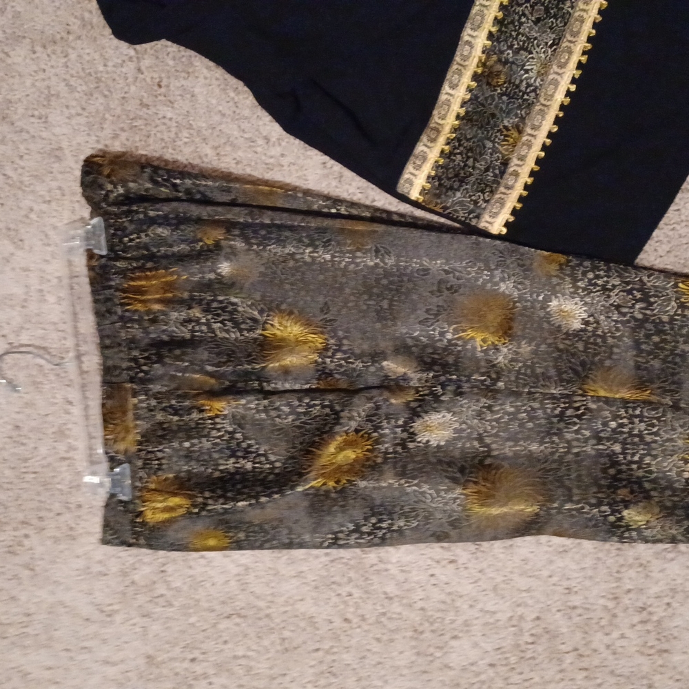 Capris set - Picture 2 of 3
